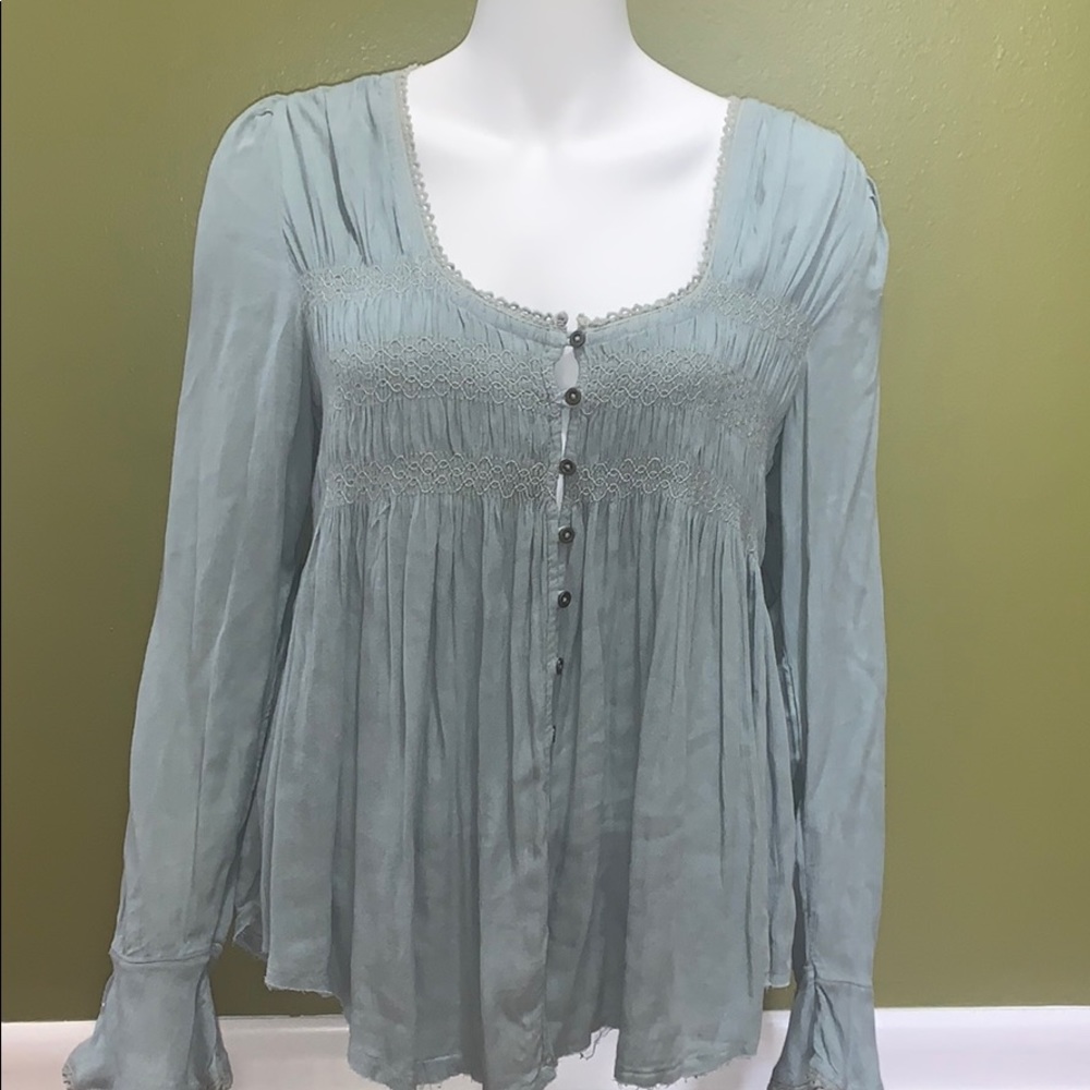 Free People Button-Up Peasant Top 👚